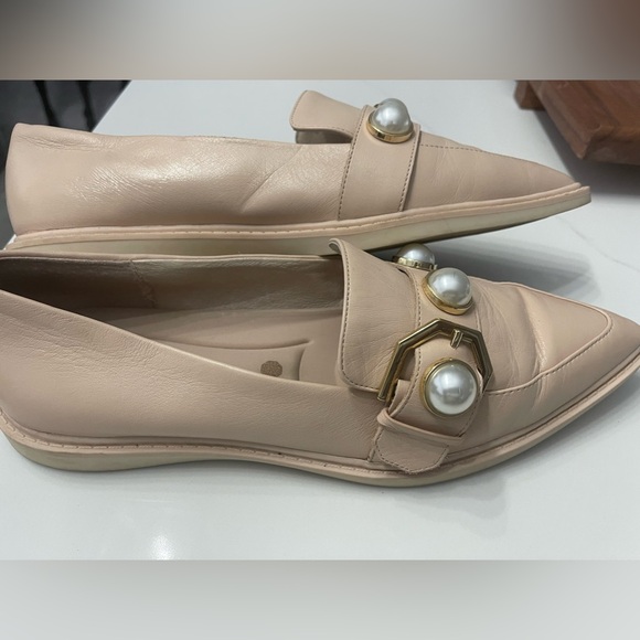 Beautiful Louise et Cie Pearl Loafers - Picture 3 of 6